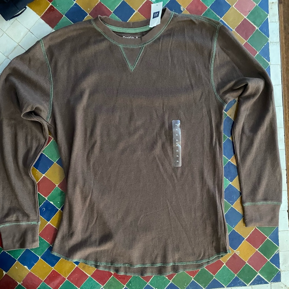 NWT Gap shirt